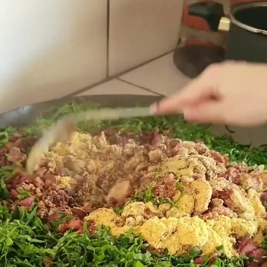 Arroz no disco com cheiro-verde